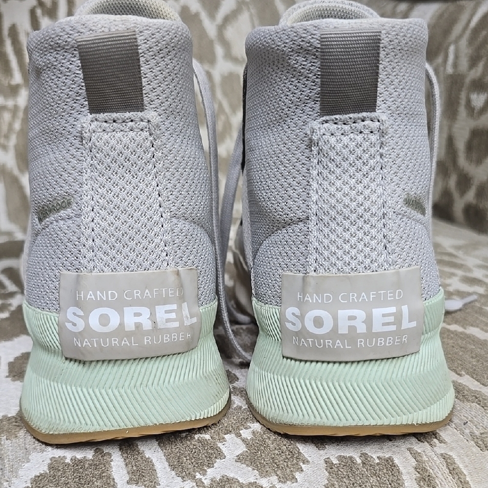 Sorel Gray Sneakers with Breathable Mesh and Cushioned Sole - Picture 15 of 16